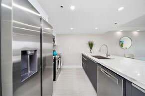 The Grand Biscayne Bay