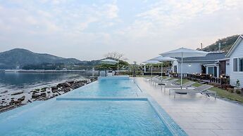 Namhae sea Stay N pet Pension