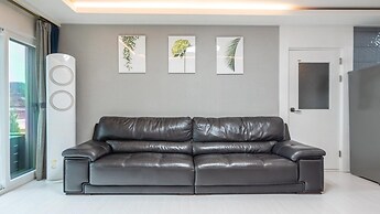 Namhae sea Stay N pet Pension