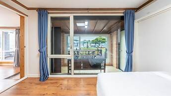 Namhae sea Stay N pet Pension