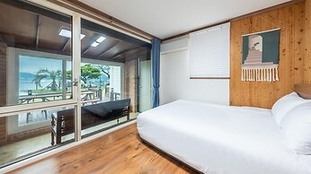 Namhae sea Stay N pet Pension