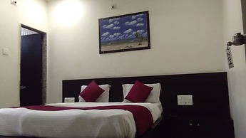 HOTEL GAYATRI Dwarka