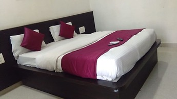 HOTEL GAYATRI Dwarka