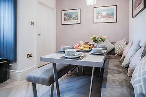 Swn Y Mor - 4 Bedroom Apartment - Saundersfoot