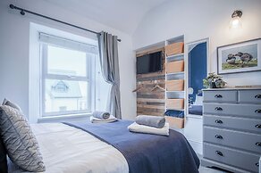 Swn Y Mor - 4 Bedroom Apartment - Saundersfoot