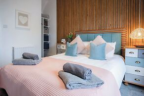 Swn Y Mor - 4 Bedroom Apartment - Saundersfoot