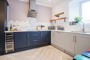 Swn Y Mor - 4 Bedroom Apartment - Saundersfoot