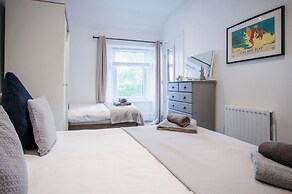 Swn Y Mor - 4 Bedroom Apartment - Saundersfoot