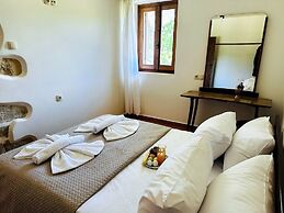 Travelers & Hikers Delight House On Way To Sougia