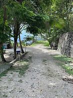 Rockwalled Adventure Resort by Hiverooms