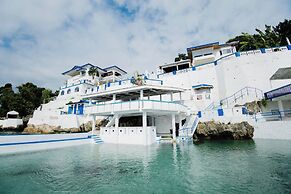 Rockwalled Adventure Resort by Hiverooms