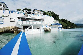 Rockwalled Adventure Resort by Hiverooms