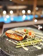 Cabana White Boutique Hotel & Suites