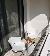 Cabana White Boutique Hotel & Suites