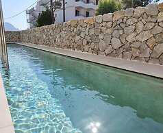 Cabana White Boutique Hotel & Suites