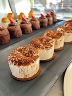 Cabana White Boutique Hotel & Suites