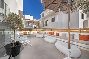 Cabana White Boutique Hotel & Suites