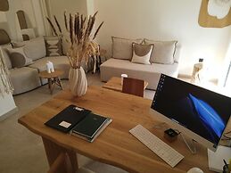 Cabana White Boutique Hotel & Suites