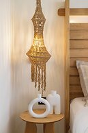 Cabana White Boutique Hotel & Suites