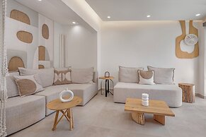 Cabana White Boutique Hotel & Suites