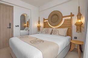 Cabana White Boutique Hotel & Suites