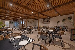 Cabana White Boutique Hotel