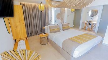 Cabana White Boutique Hotel & Suites