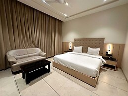 CROWN PARK LUXURY HOTEL