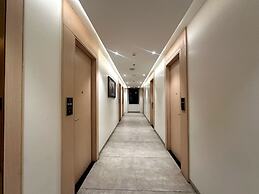 CROWN PARK LUXURY HOTEL