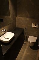 CROWN PARK LUXURY HOTEL