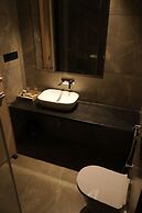 CROWN PARK LUXURY HOTEL