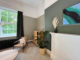 Mossley Hill Retreat