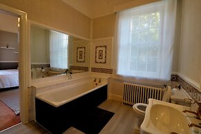 Mossley Hill Retreat