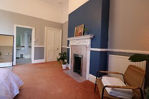 Mossley Hill Retreat