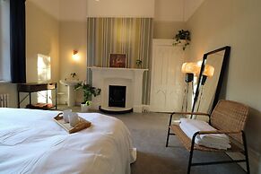 Mossley Hill Retreat