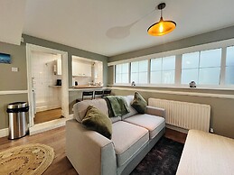 Mossley Hill Retreat