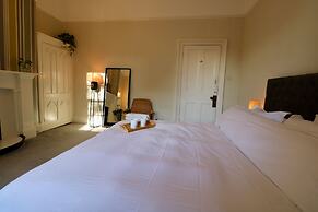 Mossley Hill Retreat