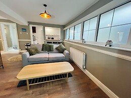 Mossley Hill Retreat