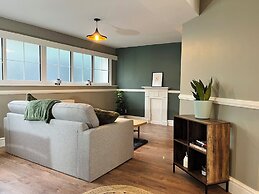 Mossley Hill Retreat