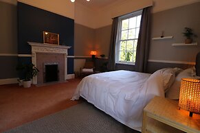 Mossley Hill Retreat