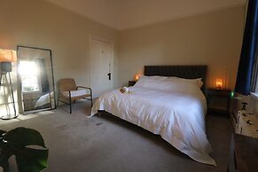 Mossley Hill Retreat