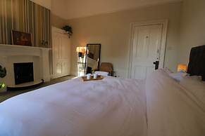 Mossley Hill Retreat