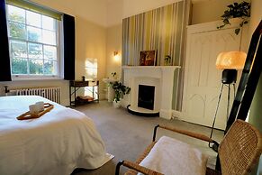 Mossley Hill Retreat