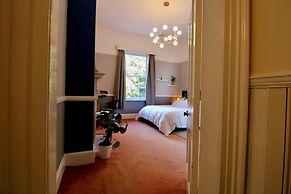 Mossley Hill Retreat