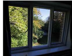 Mossley Hill Retreat