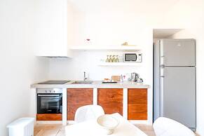 3883 Dimora Nina Valente by Barbarhouse