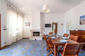 3883 Dimora Nina Valente by Barbarhouse