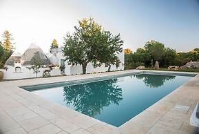 3883 Dimora Nina Valente by Barbarhouse