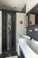 Green and Blue Villa by Wonderful Italy