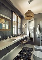 Green and Blue Villa by Wonderful Italy